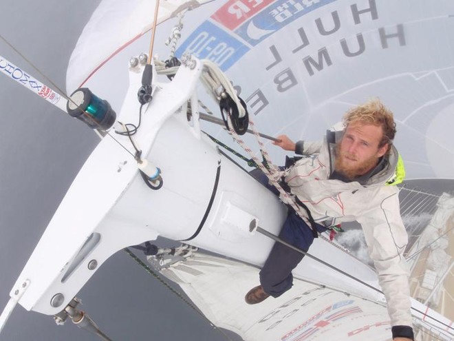 Tom Salt climbs the mast to check the halyards - Hull & Humber. Clipper 09-10 © Clipper Ventures PLC . http://www.clipperroundtheworld.com